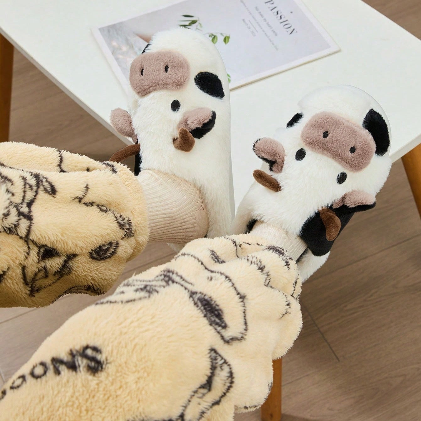Cozy Home Cute Cartoon Cow Plush Half-Wrap Slippers, Couple's Matching Thickened Warm