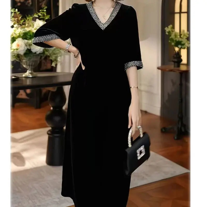 Lady Dress 2025 New Spring And Autumn Popular Light Luxury High-End thin elastic Mother High-End Velvet Dresses Red Black